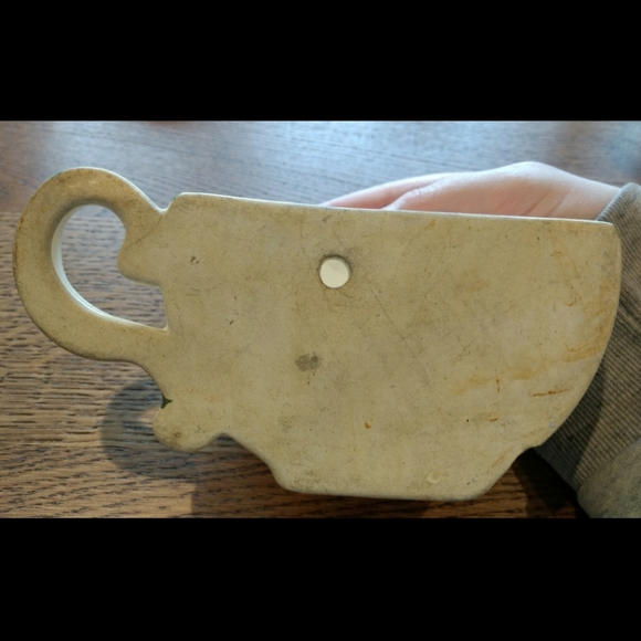 Vintage Ivy Teacup Wall Pocket - Picture 2 of 11